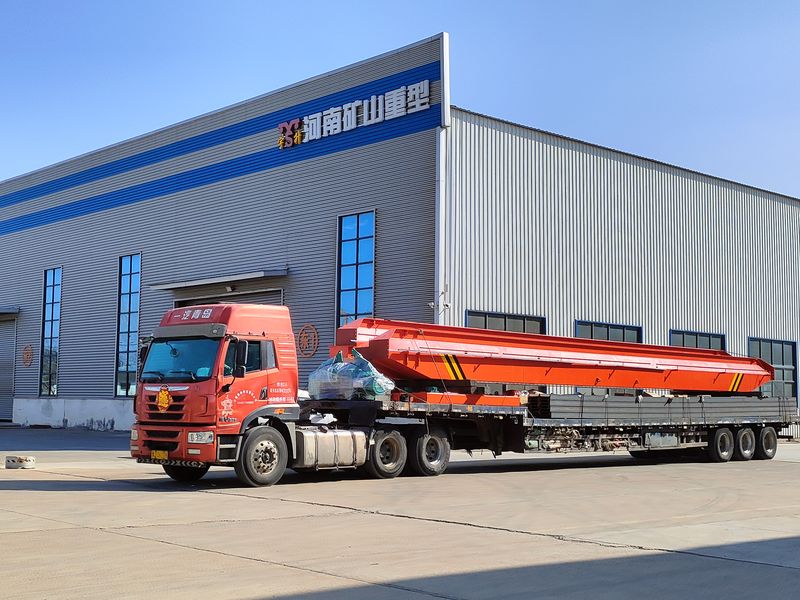 電動單梁起重機，LD20t-26.8m，4臺，發(fā)往石家莊交付客戶使用。