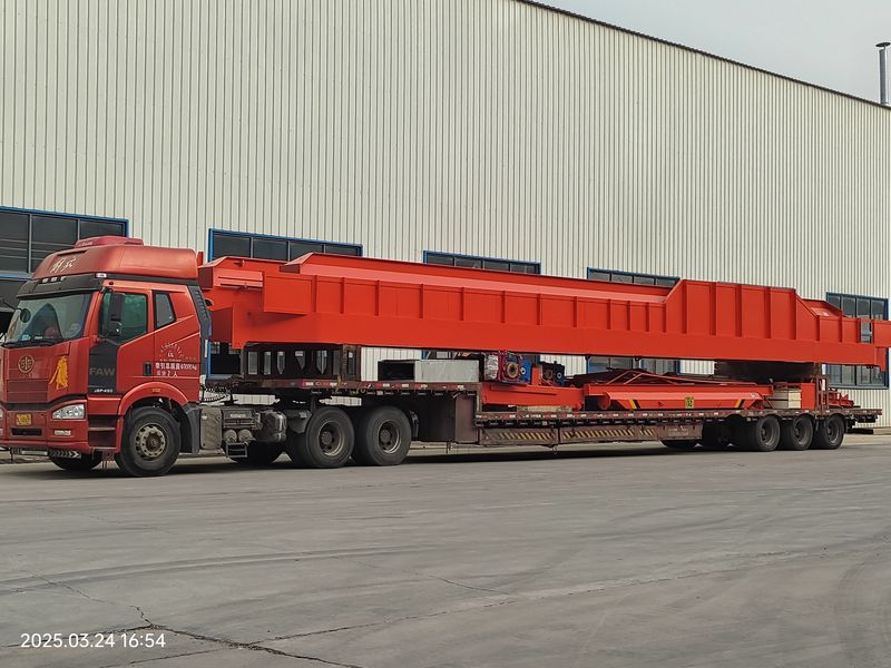 通用橋式起重機(jī) QDXX32/5t—19.5m 電動(dòng)單梁橋式起重機(jī) 2臺(tái) LD10t—16.5m 制作完成，發(fā)往河北石家莊交付客戶使用。